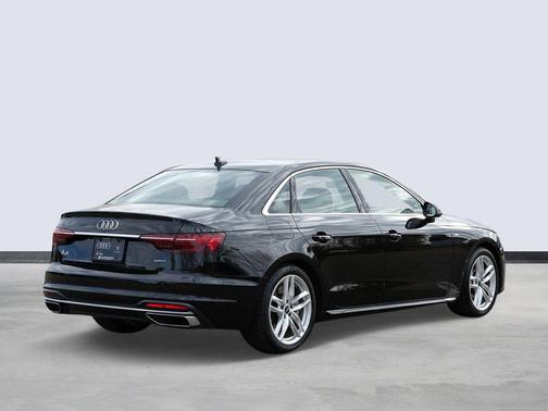 2023 Audi A4 45 S line Premium Plus