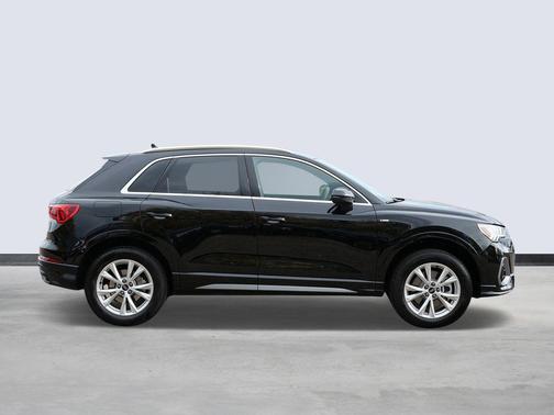 2025 Audi Q3 45 S line Premium Plus