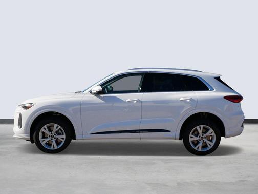 2025 Audi Q5 Premium