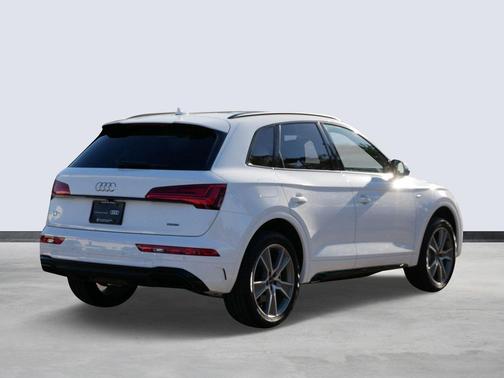 2025 Audi Q5 45 S line Premium