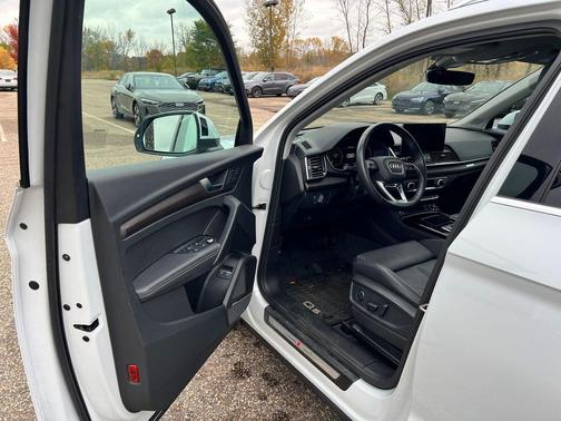 2024 Audi Q5 e 55 S line Premium Plus