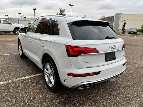 2024 Audi Q5 e 55 S line Premium Plus