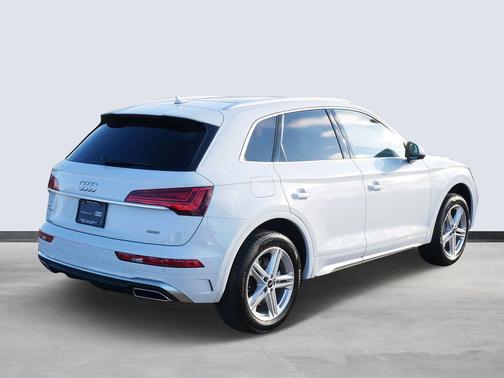 2024 Audi Q5 e 55 S line Premium Plus