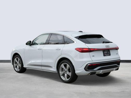 2025 Audi Q5 Prestige TFSI quattro S tronic