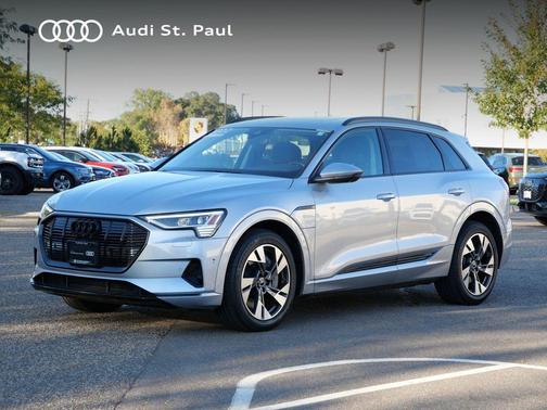 2022 Audi e-tron Premium