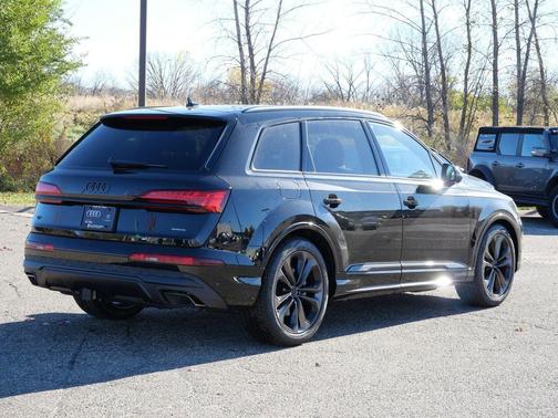 2026 Audi Q7 55 Premium Plus