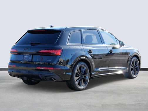 2026 Audi Q7 55 Premium Plus