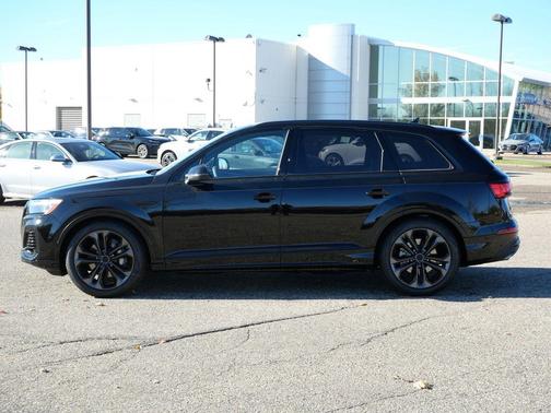 2026 Audi Q7 55 Premium Plus