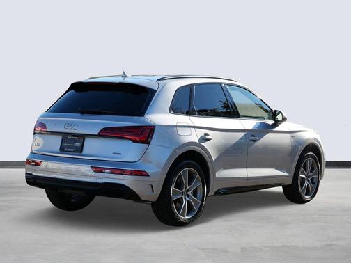 2025 Audi Q5 45 S line Premium