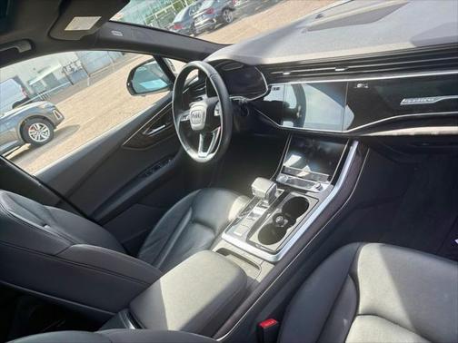 2020 Audi Q7 55 Premium Plus