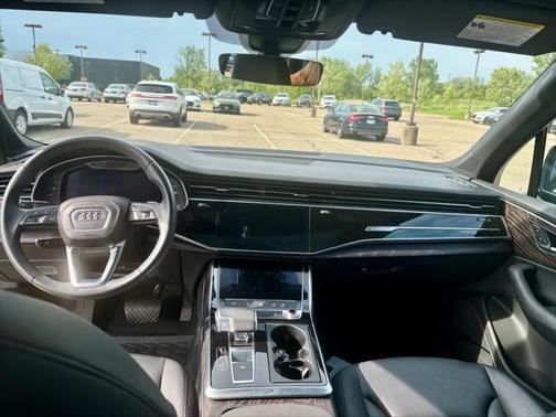 2020 Audi Q7 55 Premium Plus