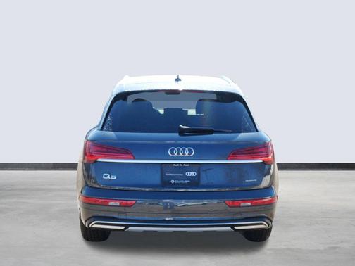 2023 Audi Q5 40 Premium Plus