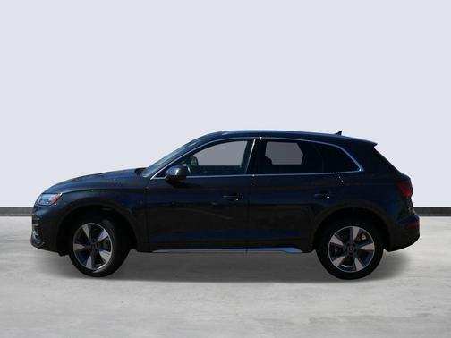 2023 Audi Q5 40 Premium Plus