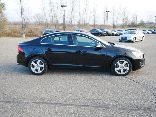 2013 Volvo S60 T5 Premier