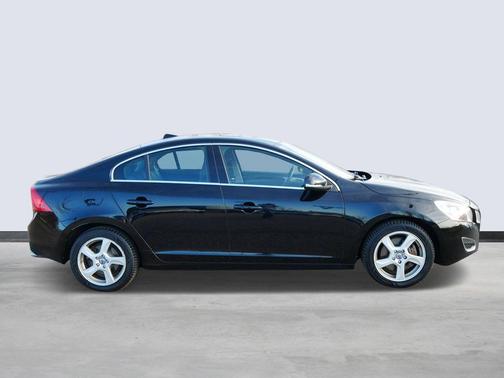 2013 Volvo S60 T5 Premier