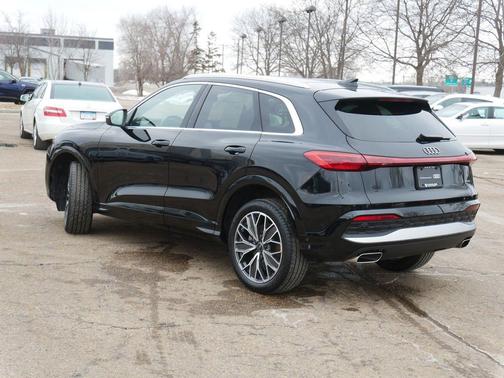 2025 Audi Q5 Premium Plus TFSI quattro S tronic