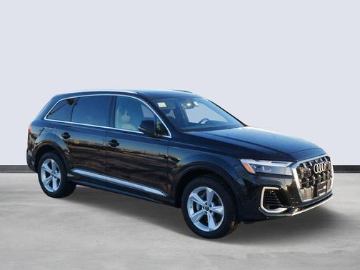 2025 Audi Q7 55 Premium