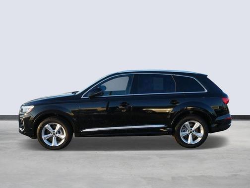 2025 Audi Q7 55 Premium