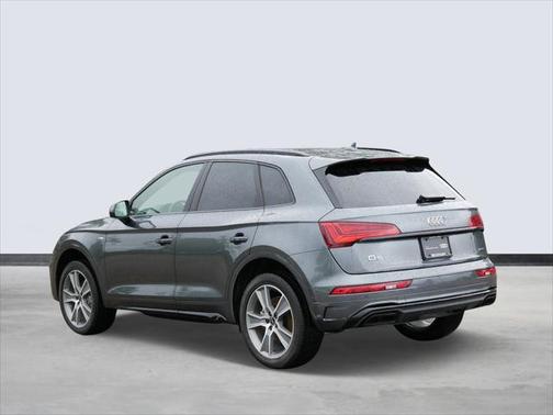 2025 Audi Q5 45 S line Premium