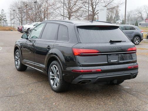 2025 Audi Q7 45 Premium
