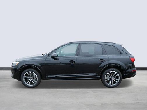 2025 Audi Q7 45 Premium