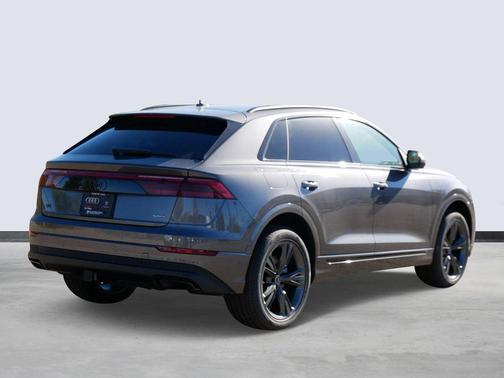 2026 Audi Q8 55 Premium
