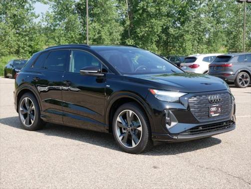 2025 Audi Q4 e-tron Premium Plus 55 quattro