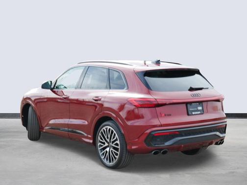 Grenadine Red Metallic 2025 Audi SQ5 3.0T Premium Plus