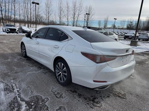 2021 Lexus ES 350 Base