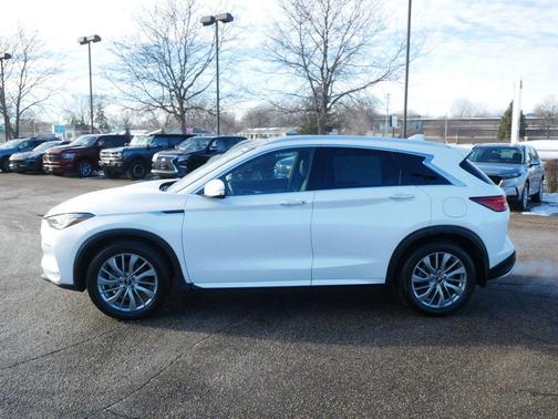 2023 INFINITI QX50 LUXE AWD