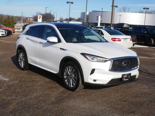 2023 INFINITI QX50 LUXE AWD