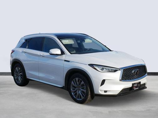 2023 INFINITI QX50 LUXE AWD