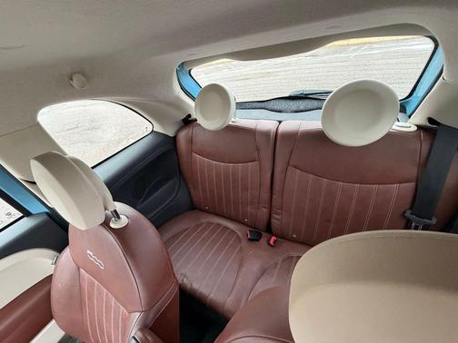 2014 FIAT 500 Lounge