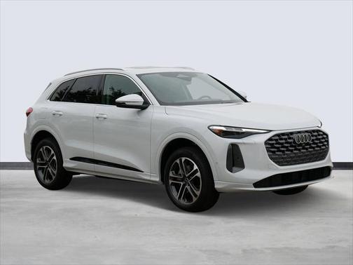 2025 Audi Q5 Premium Plus