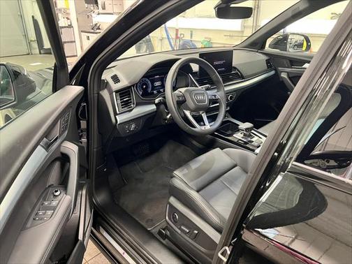 2025 Audi Q5 45 S line Premium Plus