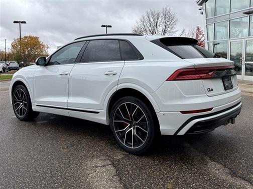 2021 Audi Q8 55 Premium Plus