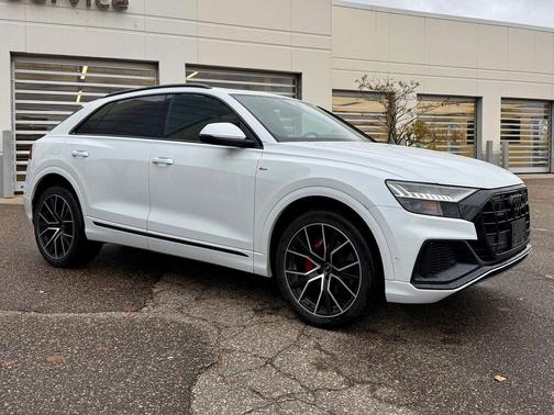 2021 Audi Q8 55 Premium Plus