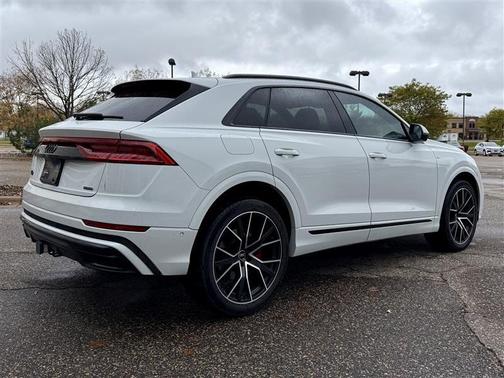 2021 Audi Q8 55 Premium Plus