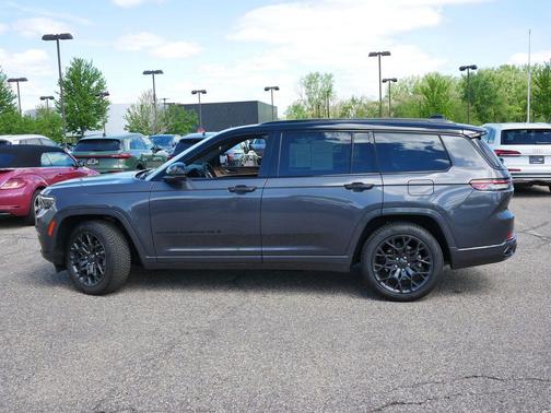Baltic Gray Metallic Clearcoat 2024 Jeep Grand Cherokee L Summit Reserve