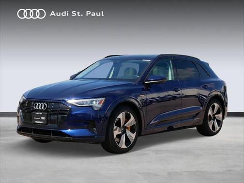 2022 Audi e-tron Premium Plus