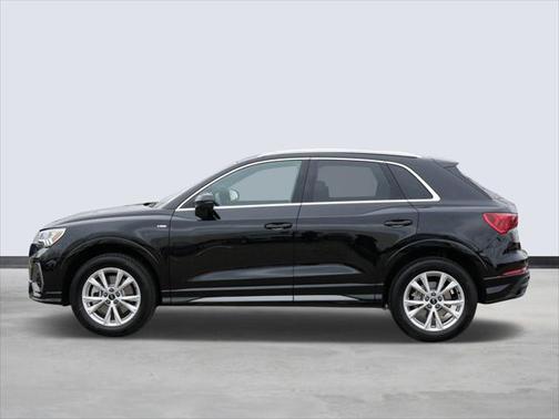 2024 Audi Q3 Premium 45 TFSI S line quattro Tiptronic