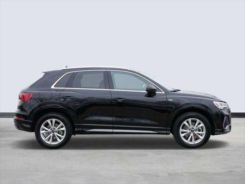 2024 Audi Q3 Premium 45 TFSI S line quattro Tiptronic