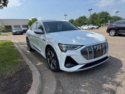 2022 Audi e-tron Sportback S line Premium Plus