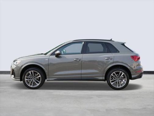 2024 Audi Q3 Premium 45 TFSI S line quattro Tiptronic