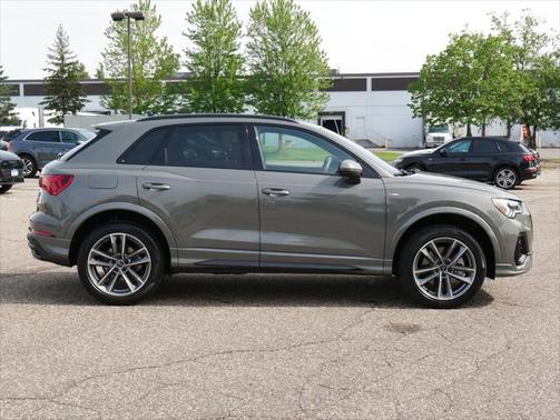 2024 Audi Q3 Premium 45 TFSI S line quattro Tiptronic