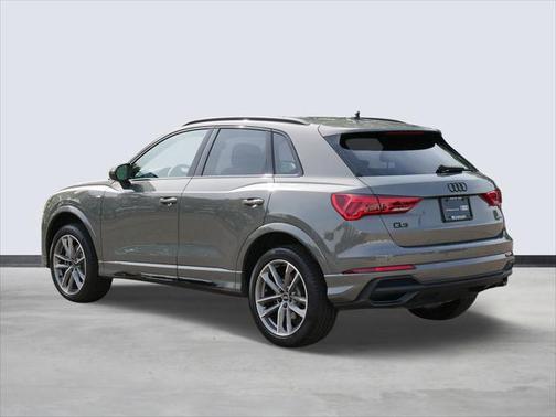 2024 Audi Q3 Premium 45 TFSI S line quattro Tiptronic