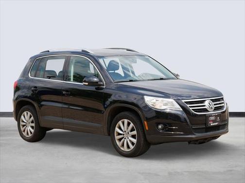 2011 Volkswagen Tiguan SE