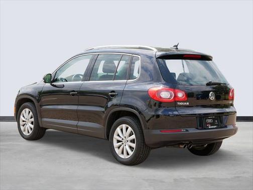 2011 Volkswagen Tiguan SE