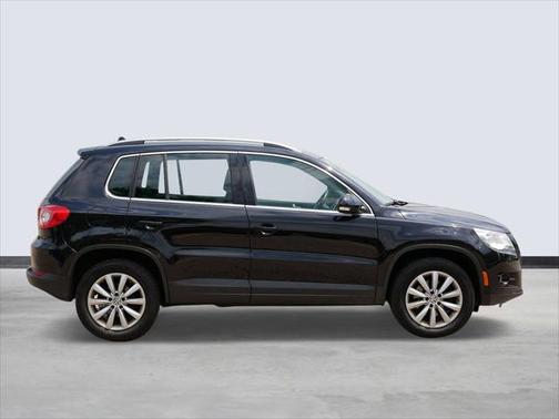 2011 Volkswagen Tiguan SE