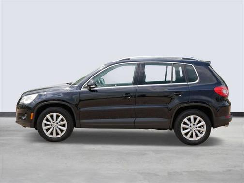 2011 Volkswagen Tiguan SE